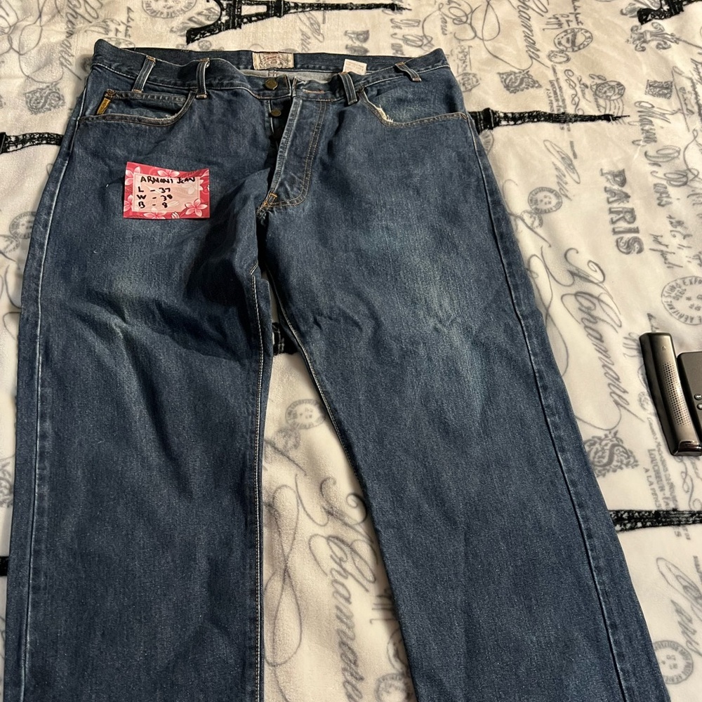 Armani - Picture 2 of 3